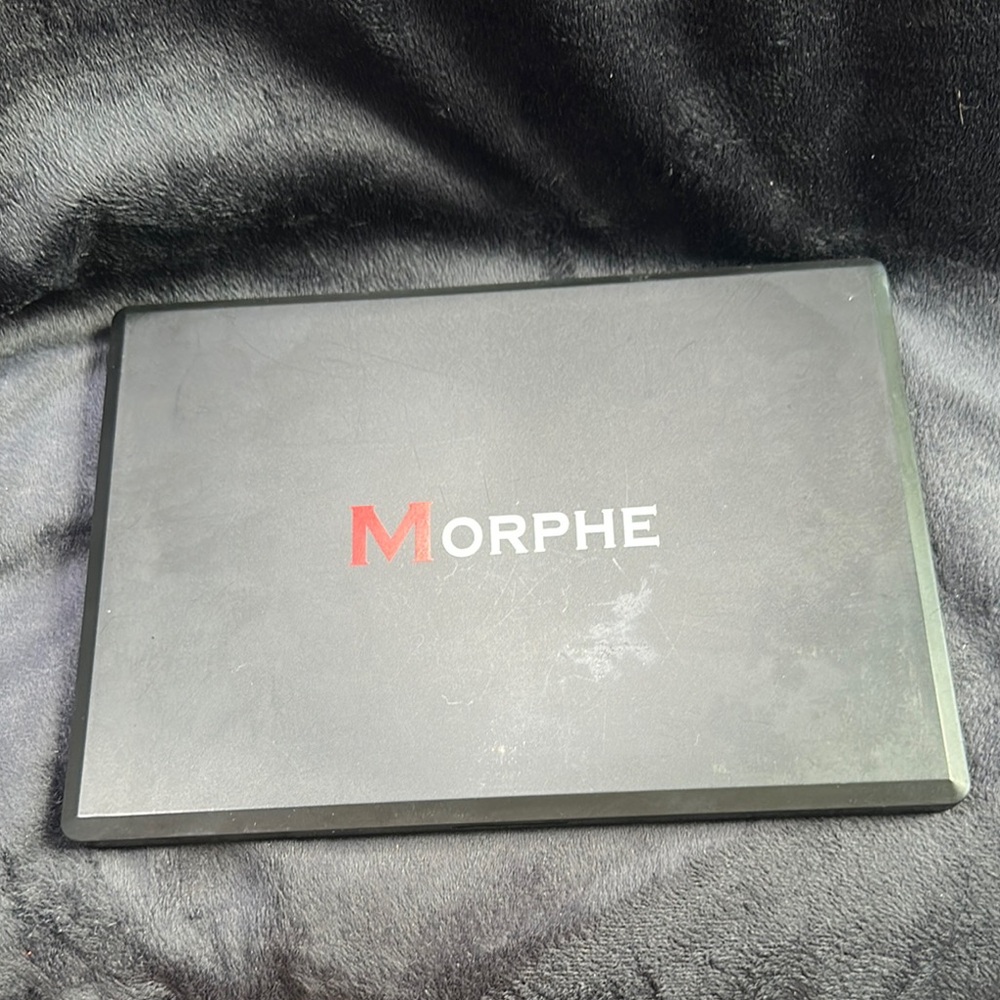 Morphe Black Laptop Sleek Design